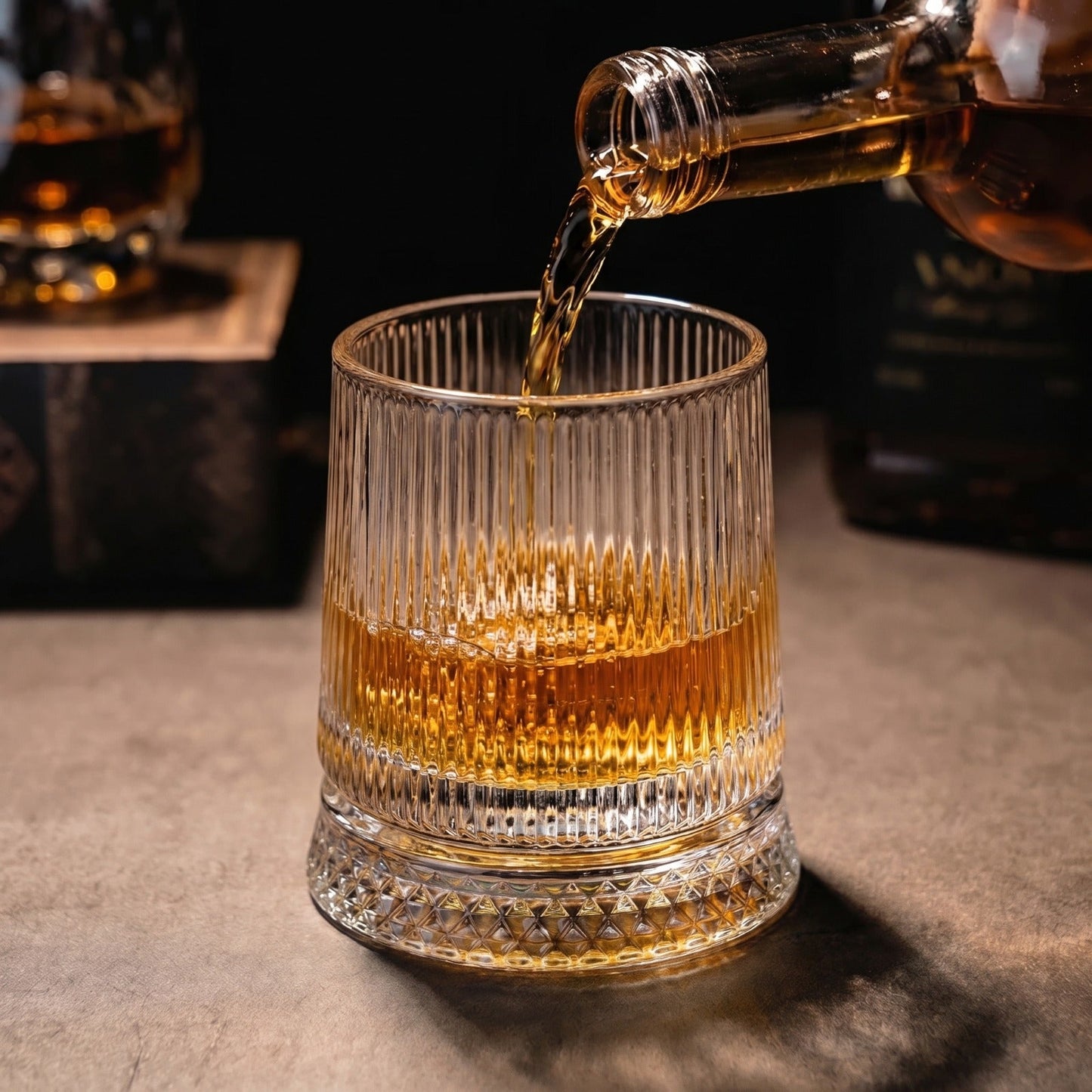 Luxury Spinning Crystal Whiskey Glass, Perfect for Halloween Parties, Thanksgiving & Christmas Gift Set